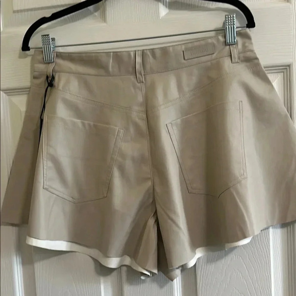 BlankNYC High Waisted Raw Cut Shorts - Size 29 NWT Faux Leather Flare - Picture 4 of 5